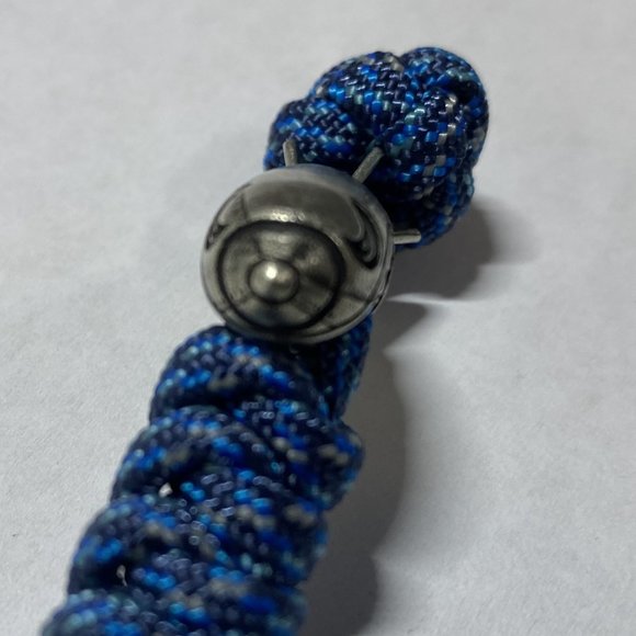 Paracord Keychain - Picture 5 of 5
